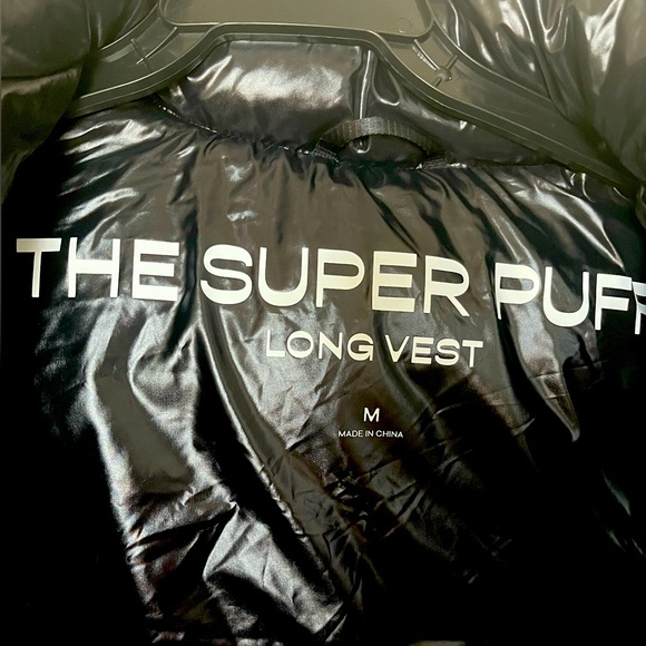 SOLD!! TNA Aritzia EUC The Super Puff Long Vest- Size M - Picture 2 of 6